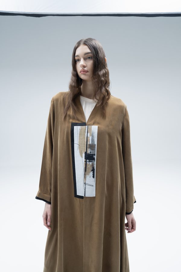 Brown silk with art